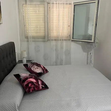 Apartment Stella Marina 2 Da Alessandro La Caletta
